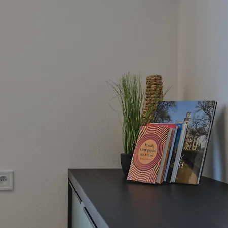 Sunset Apartment *
